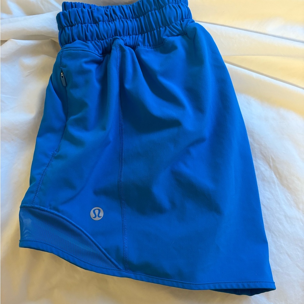 Lululemon hotty hot 4 inch inseam shorts!